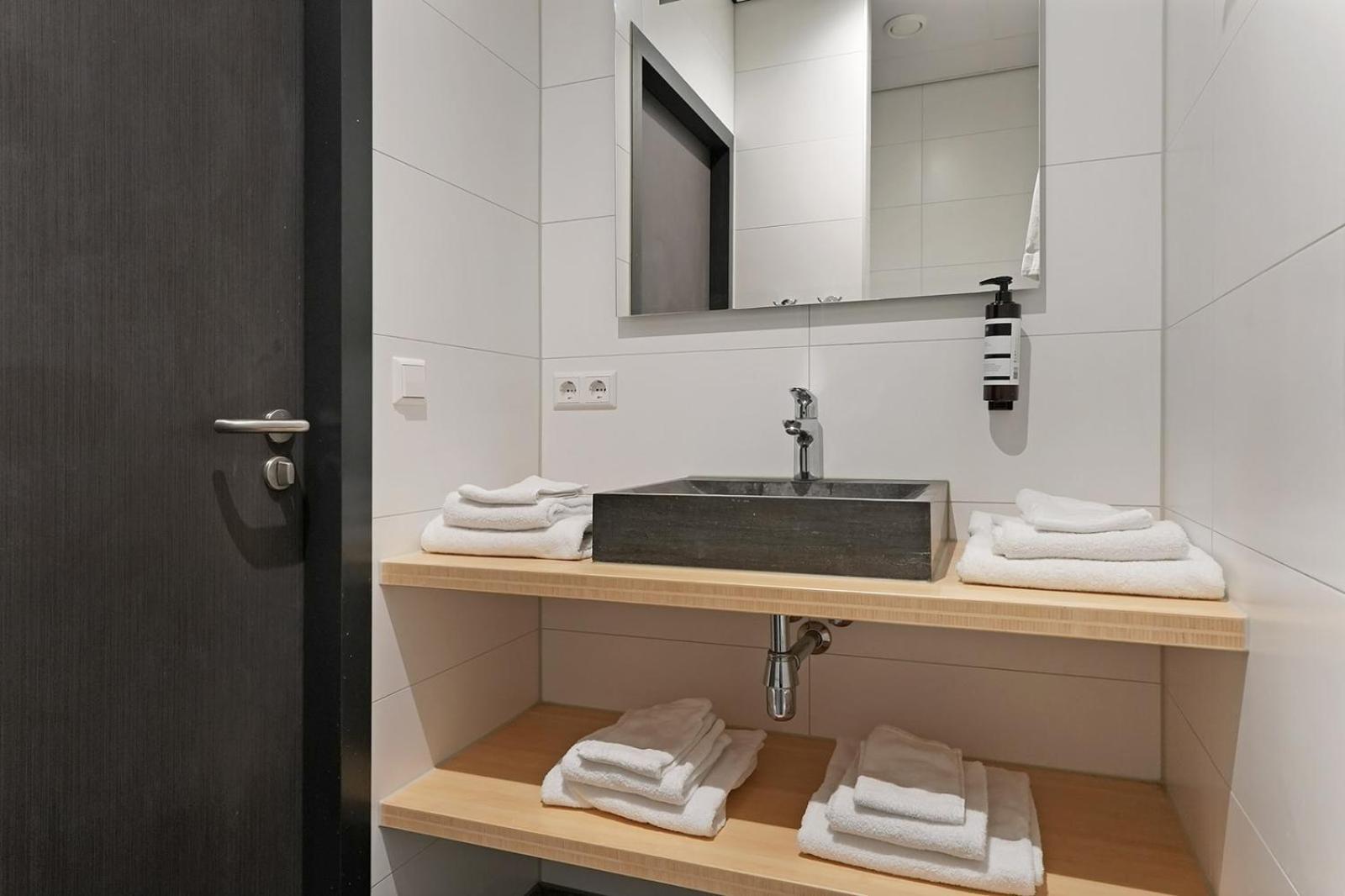 Dock Hotel Stellendam Luaran gambar